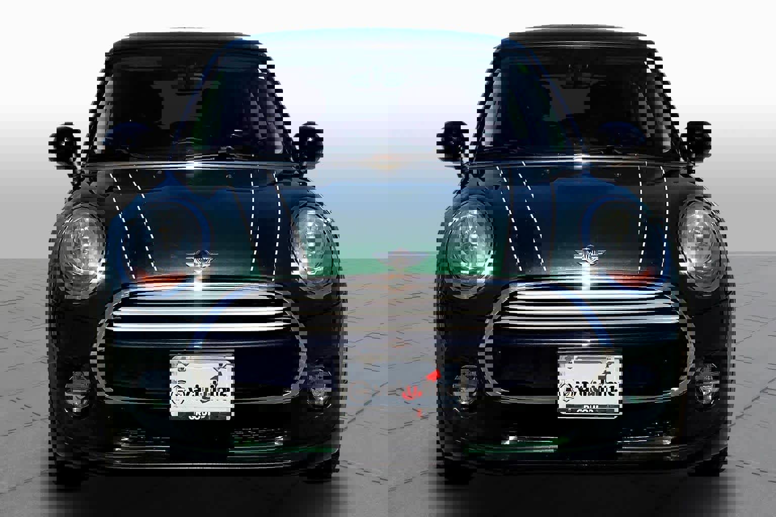 Used 2014 MINI Cooper 2-Door Hardtop image 4