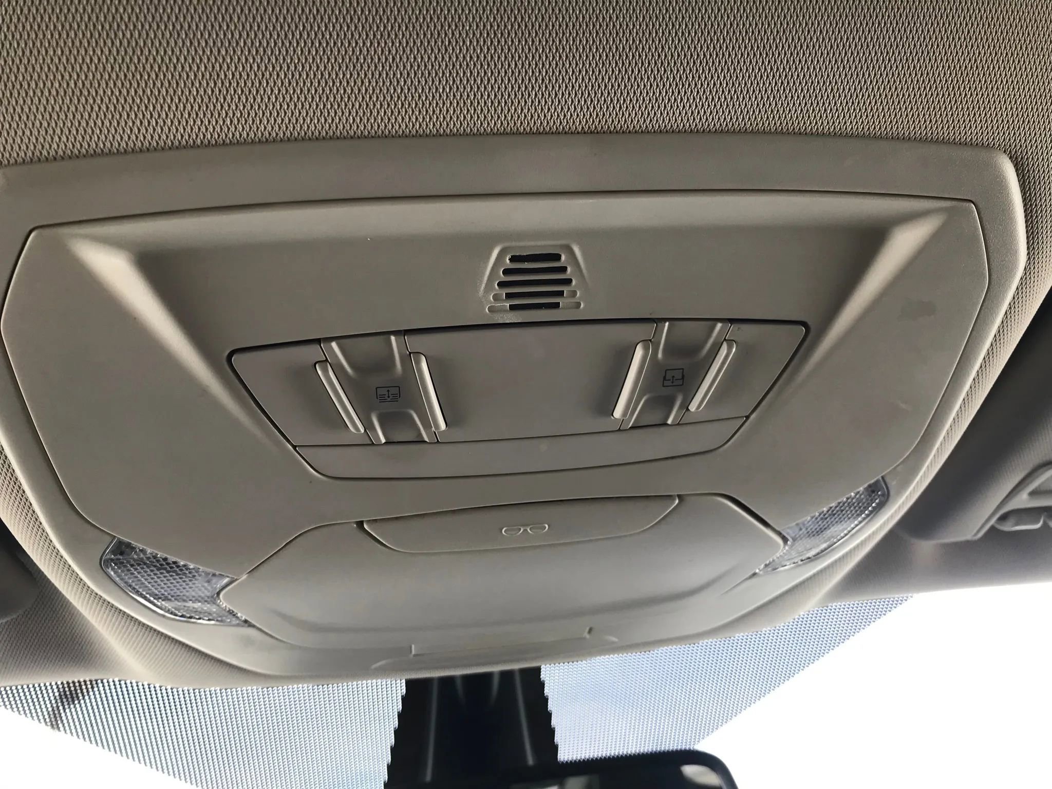 Used 2017 Ford Escape Titanium image 32