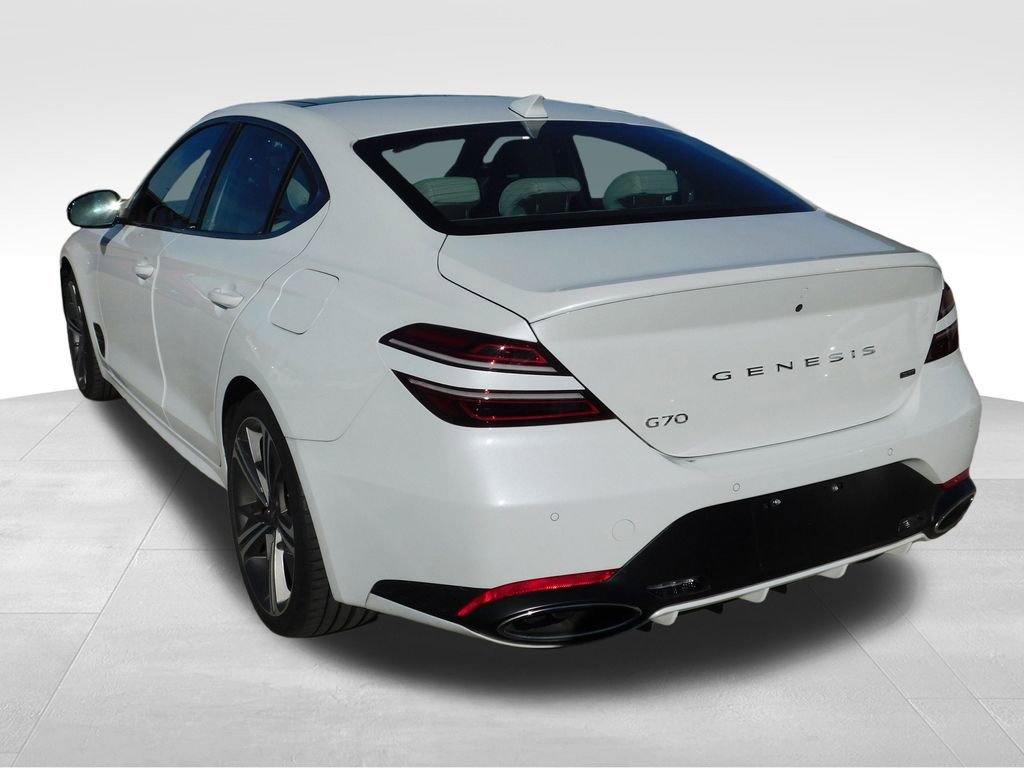Used 2025 Genesis G70 3.3T Advanced image 6