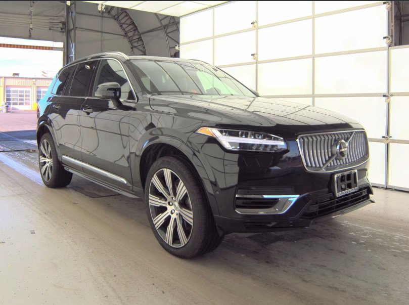 Used 2024 Volvo XC90 T8 Ultimate w/ Protection Package Premier image 3