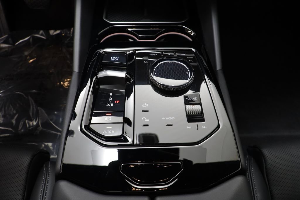 Certified 2025 BMW i5 xDrive40 w/ Premium Package image 13