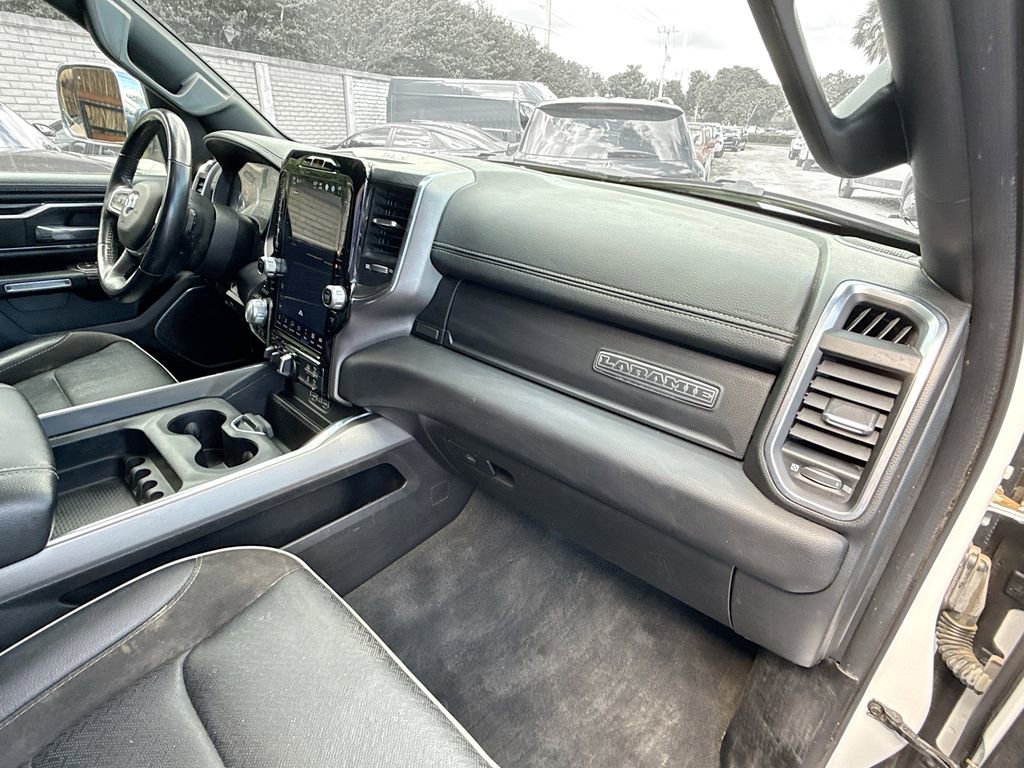 Used 2024 RAM 1500 Laramie AWD/4WD image 31