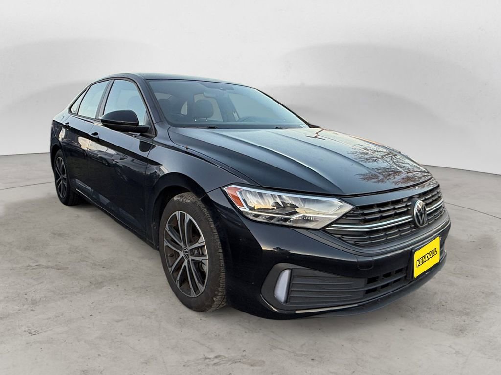 Used 2023 Volkswagen Jetta Sport image 5