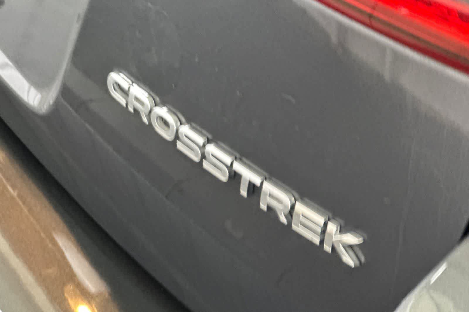Used 2020 Subaru Crosstrek 2.0i Premium w/ Moonroof Package 2 AWD/4WD image 16
