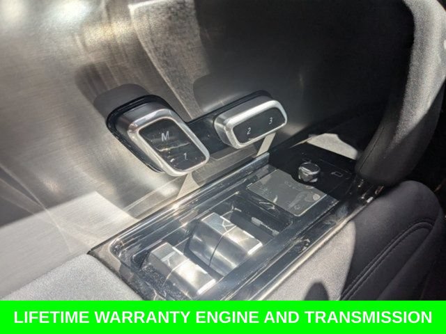 Used 2025 Land Rover Range Rover Sport SE AWD/4WD image 18