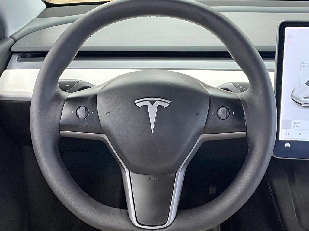 Used 2021 Tesla Model Y Long Range AWD/4WD image 23