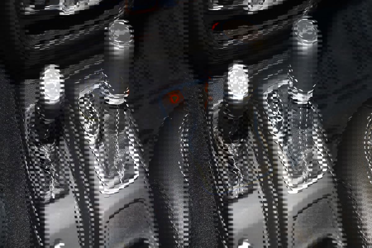 Used 2022 Jeep Wrangler Unlimited Sahara w/ Cold Weather Group image 7