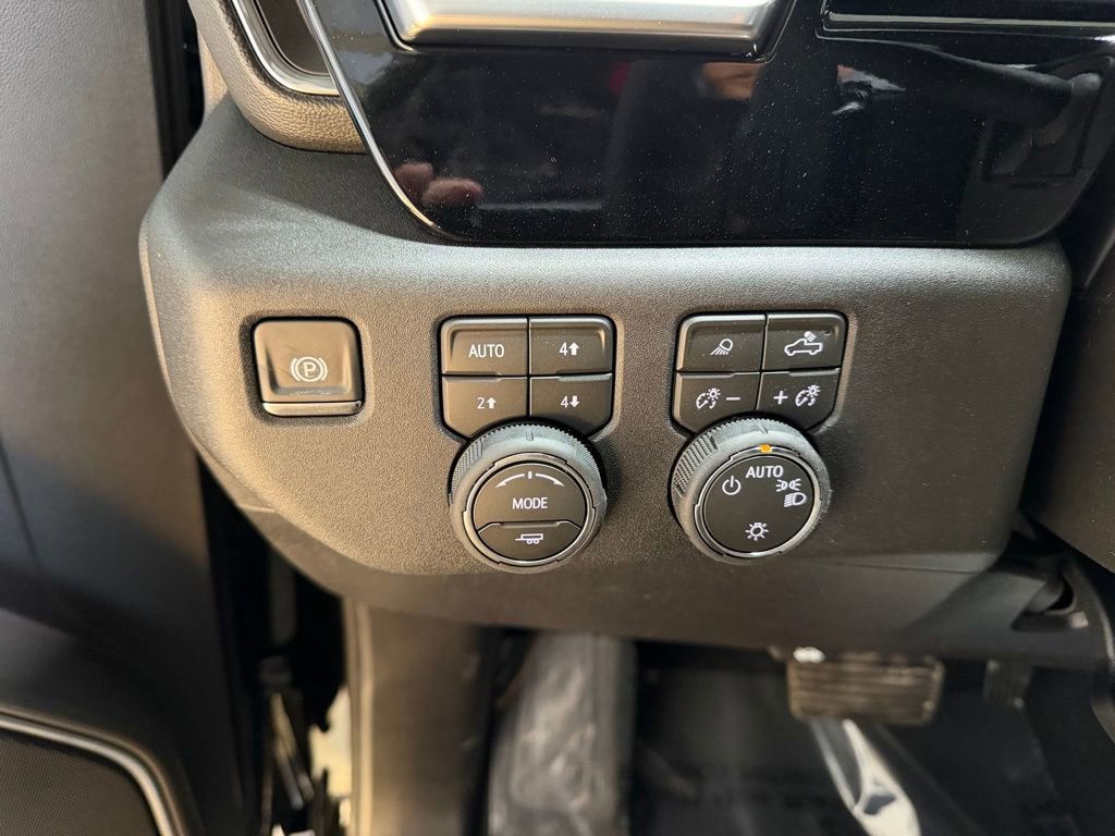 New 2026 Chevrolet Silverado 1500 LT w/ Z71 Off-Road Package image 14