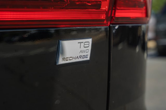 Used 2024 Volvo XC60 T8 Plus w/ Protection Package Premier AWD/4WD image 10