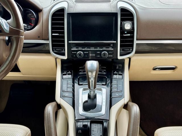 Used 2013 Porsche Cayenne AWD/4WD image 21