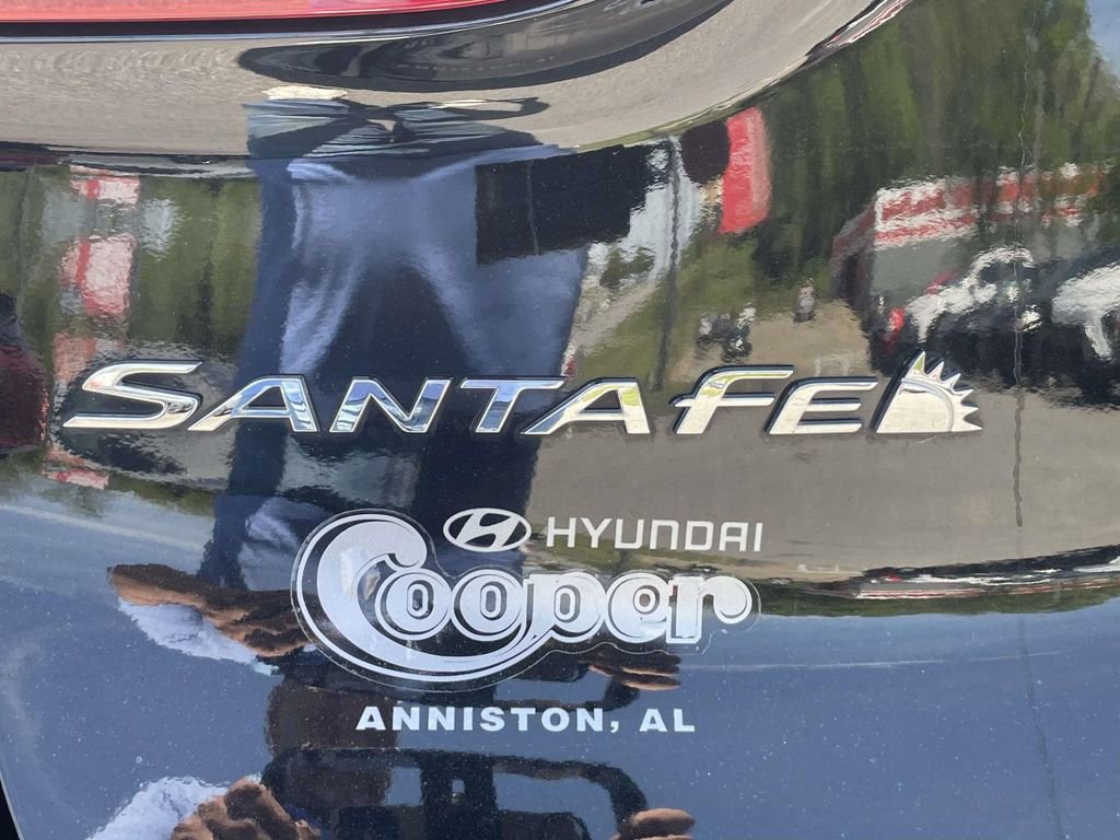 Used 2023 Hyundai Santa Fe SE w/ Cargo Package image 9