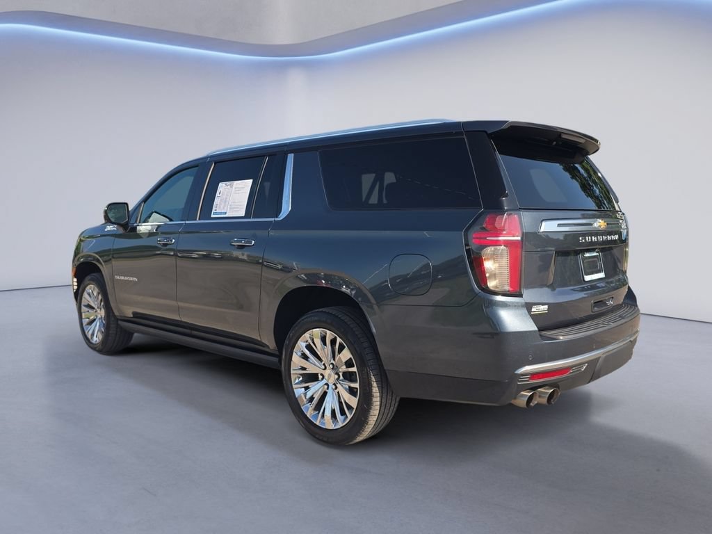 Used 2021 Chevrolet Suburban High Country w/ Premium Package AWD/4WD image 3