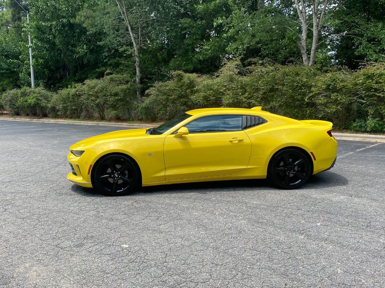 Used 2016 Chevrolet Camaro LT RWD image 8