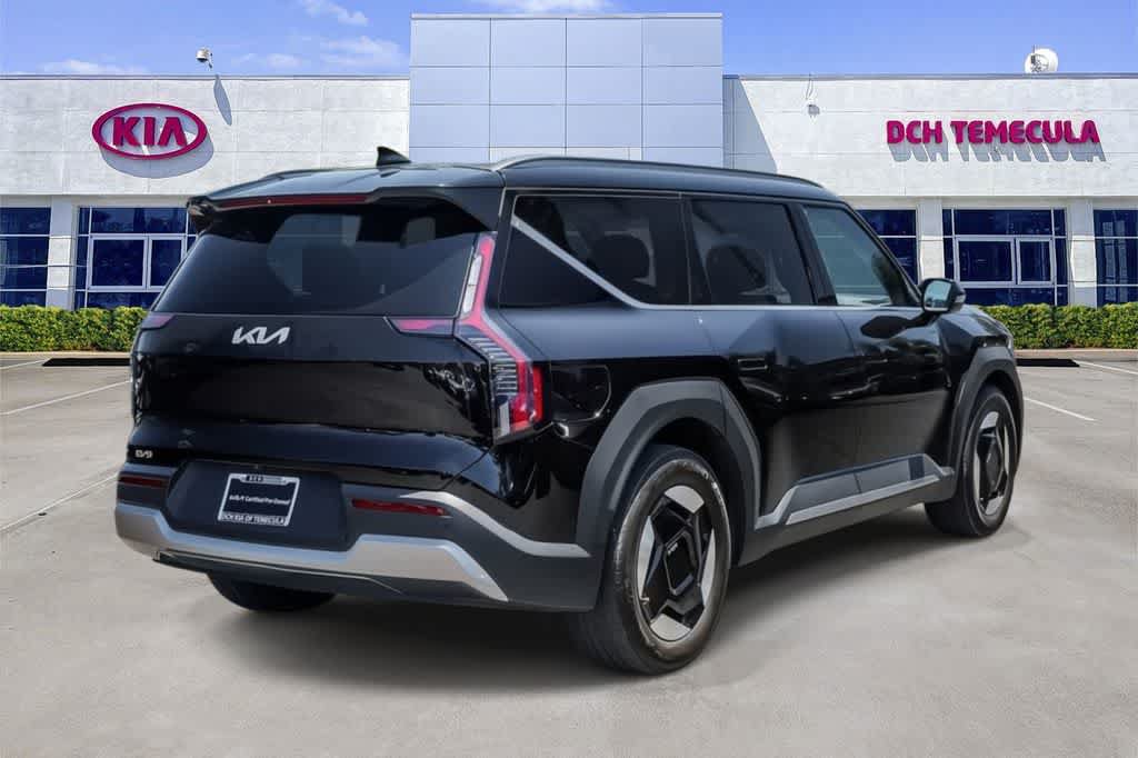 Certified 2024 Kia EV9 Wind AWD/4WD image 4