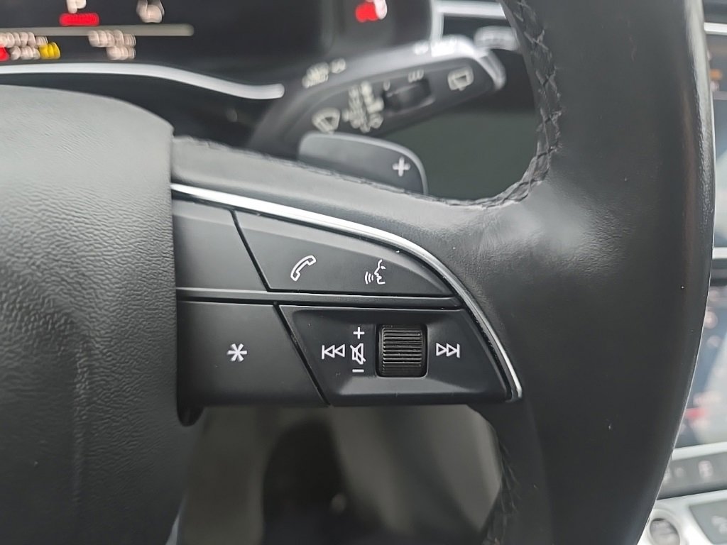Used 2023 Audi Q7 3.0T Premium Plus image 21
