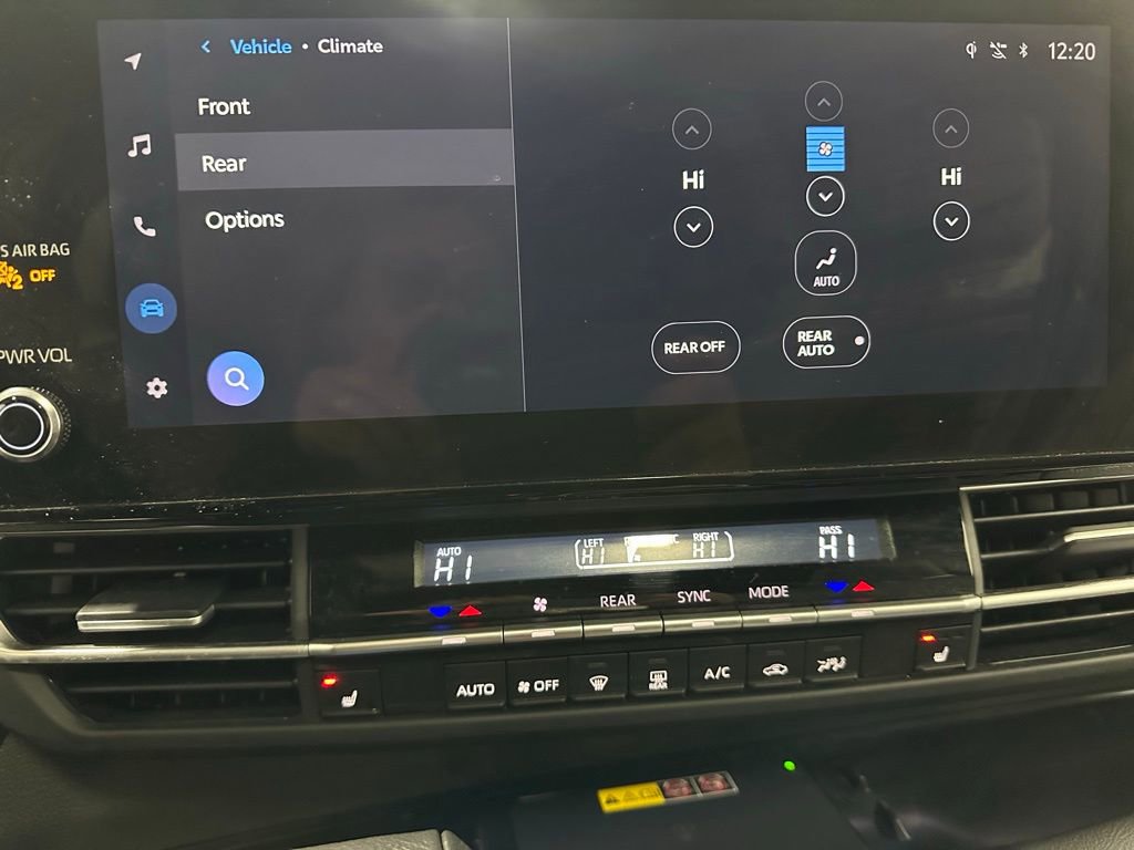 Used 2025 Toyota Sienna XSE image 32