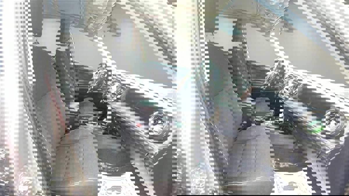 Used 2017 Toyota RAV4 XLE image 13