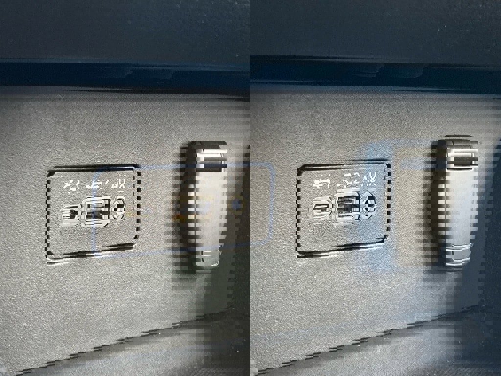 Used 2025 Nissan Altima 2.5 SV image 23