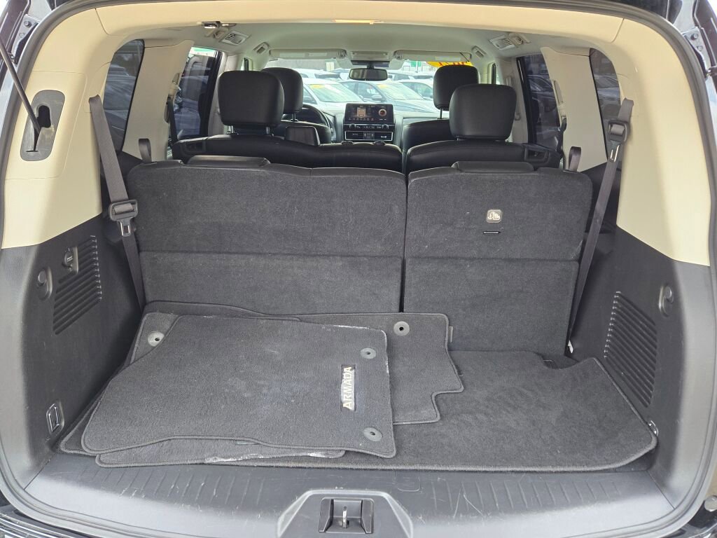 Used 2021 Nissan Armada SV w/ SV Appearance Package image 14