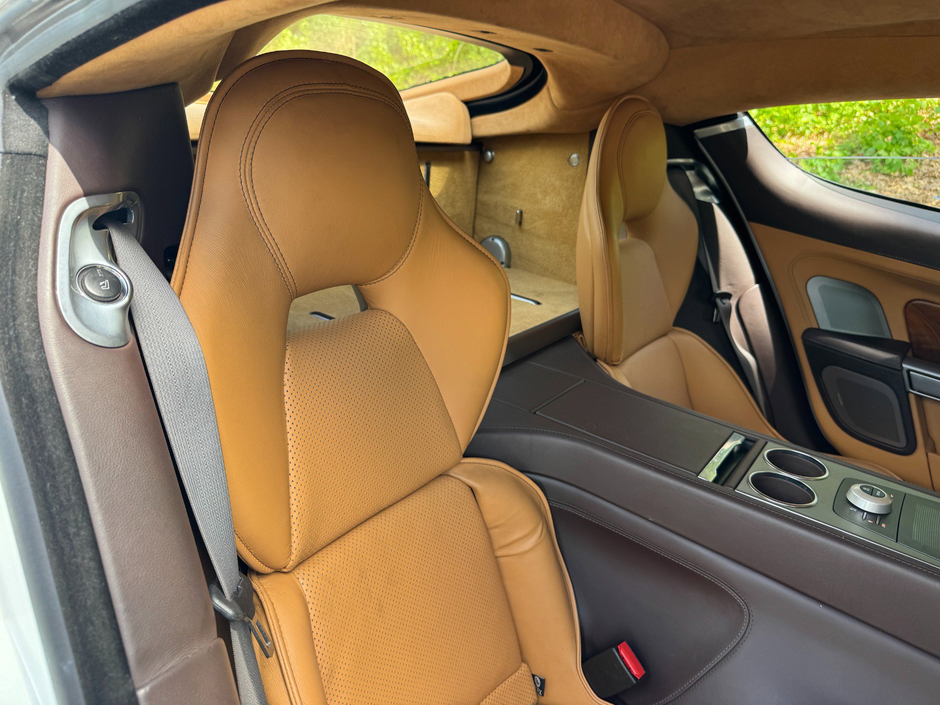 Used 2011 Aston Martin Rapide RWD image 60