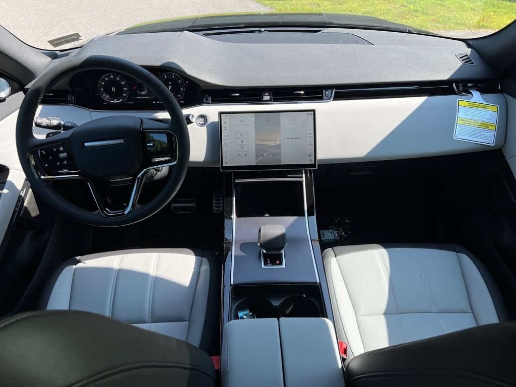 New 2026 Land Rover Range Rover Evoque Dynamic SE AWD/4WD image 32