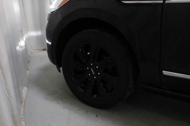 Used 2023 Lincoln Navigator L Reserve image 33