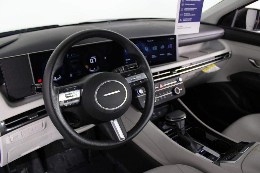 Certified 2026 Hyundai Tucson SE FWD image 18