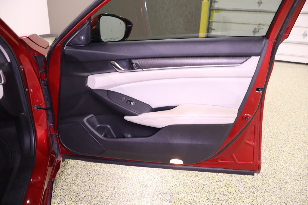 Used 2018 Honda Accord EX-L image 41