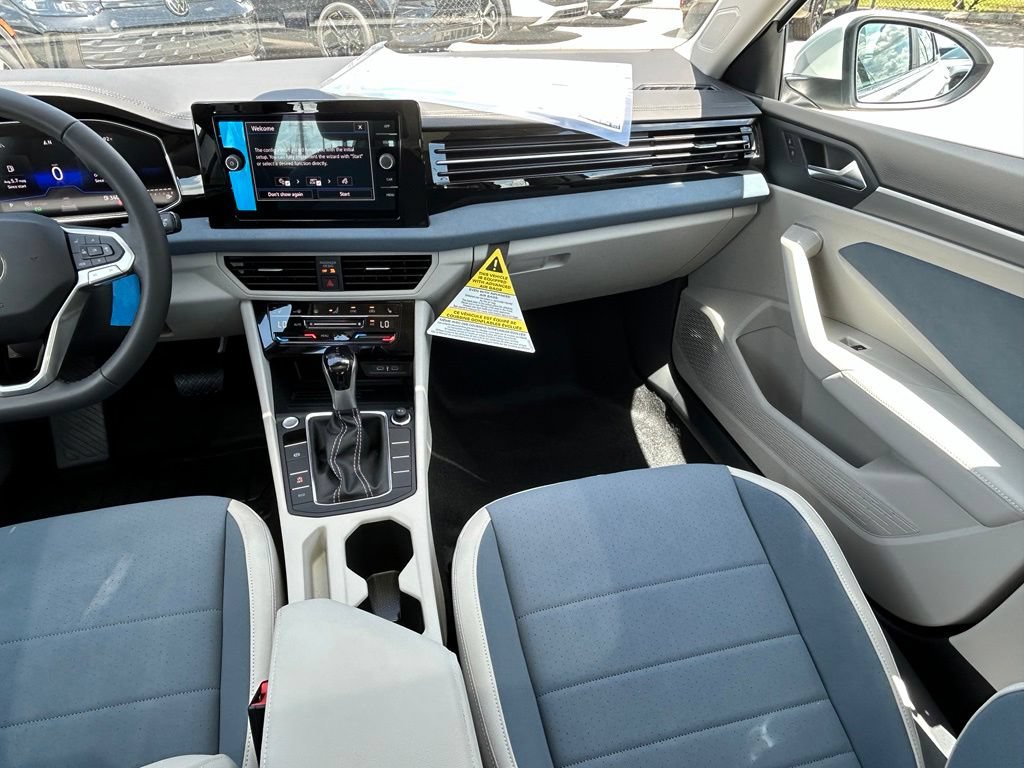 New 2026 Volkswagen Jetta SE FWD image 11