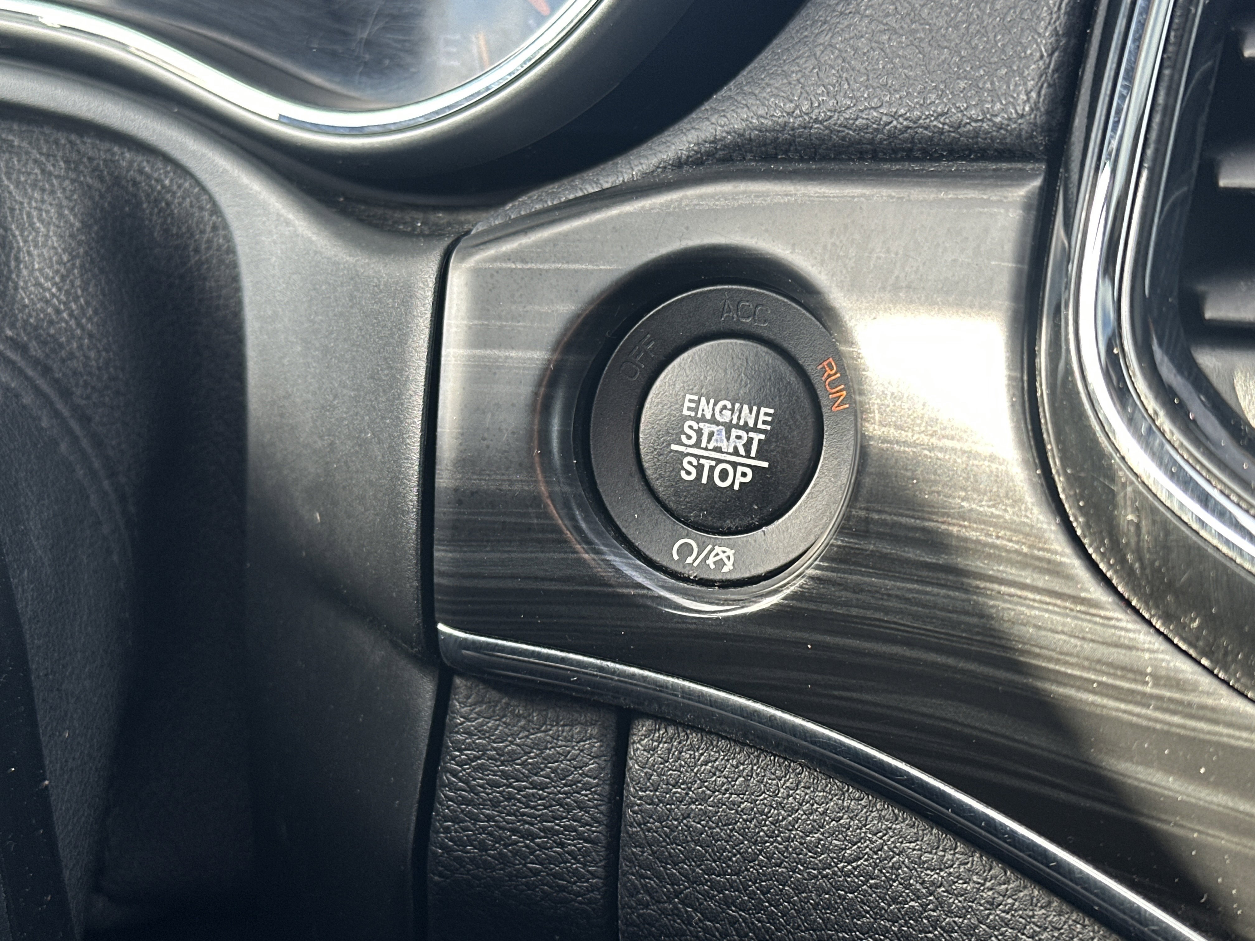 Used 2020 Jeep Grand Cherokee Limited w/ Luxury Group II image 39