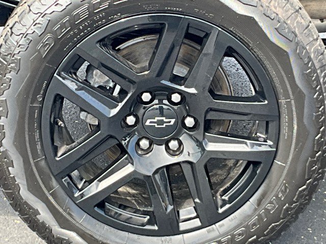 Used 2024 Chevrolet Silverado 1500 LT Trail Boss w/ Protection Package AWD/4WD image 9