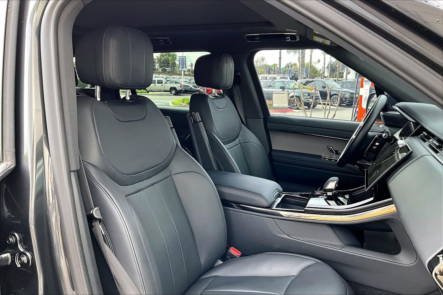 Certified 2025 Land Rover Range Rover Sport Dynamic SE AWD/4WD image 7