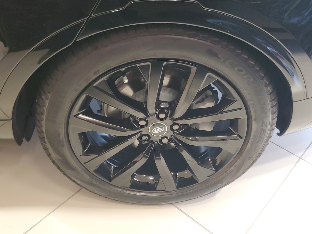 New 2026 Land Rover Discovery Dynamic SE AWD/4WD image 5