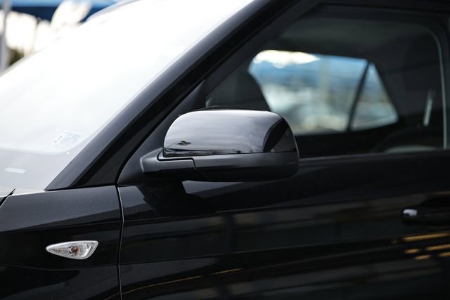 Used 2024 Hyundai Venue SEL image 11