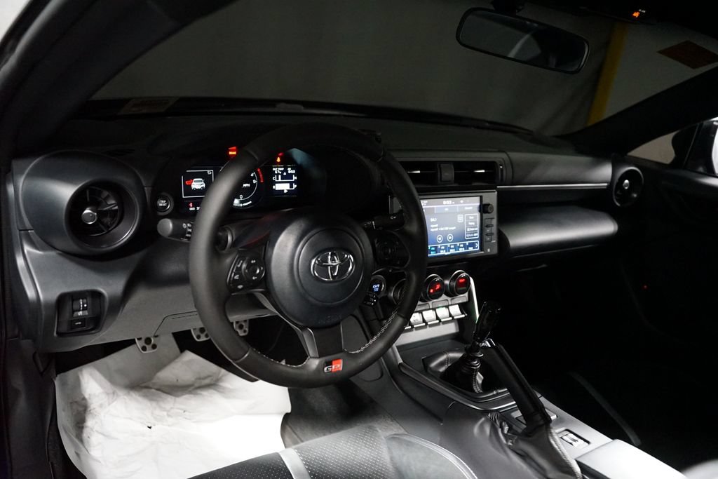 Used 2023 Toyota GR86 Premium RWD image 11