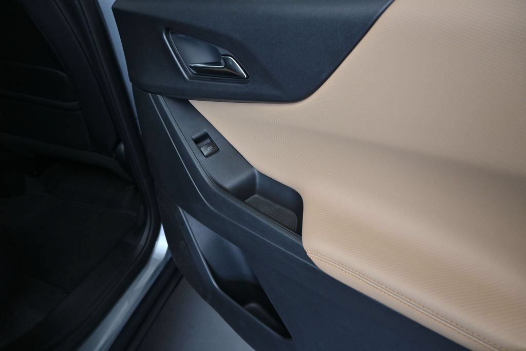 New 2026 Chevrolet Equinox ACTIV w/ Convenience Package III FWD image 21