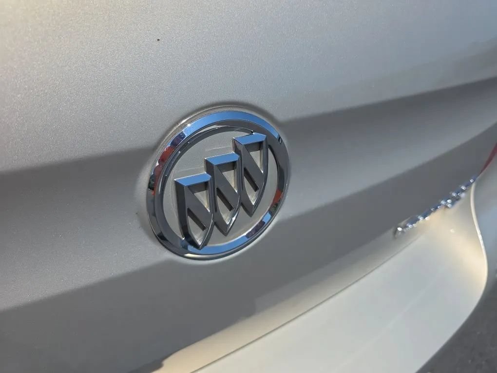 Used 2009 Buick LaCrosse CX FWD image 10