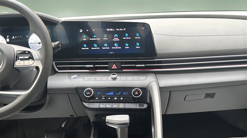 Certified 2024 Hyundai Elantra SEL image 22