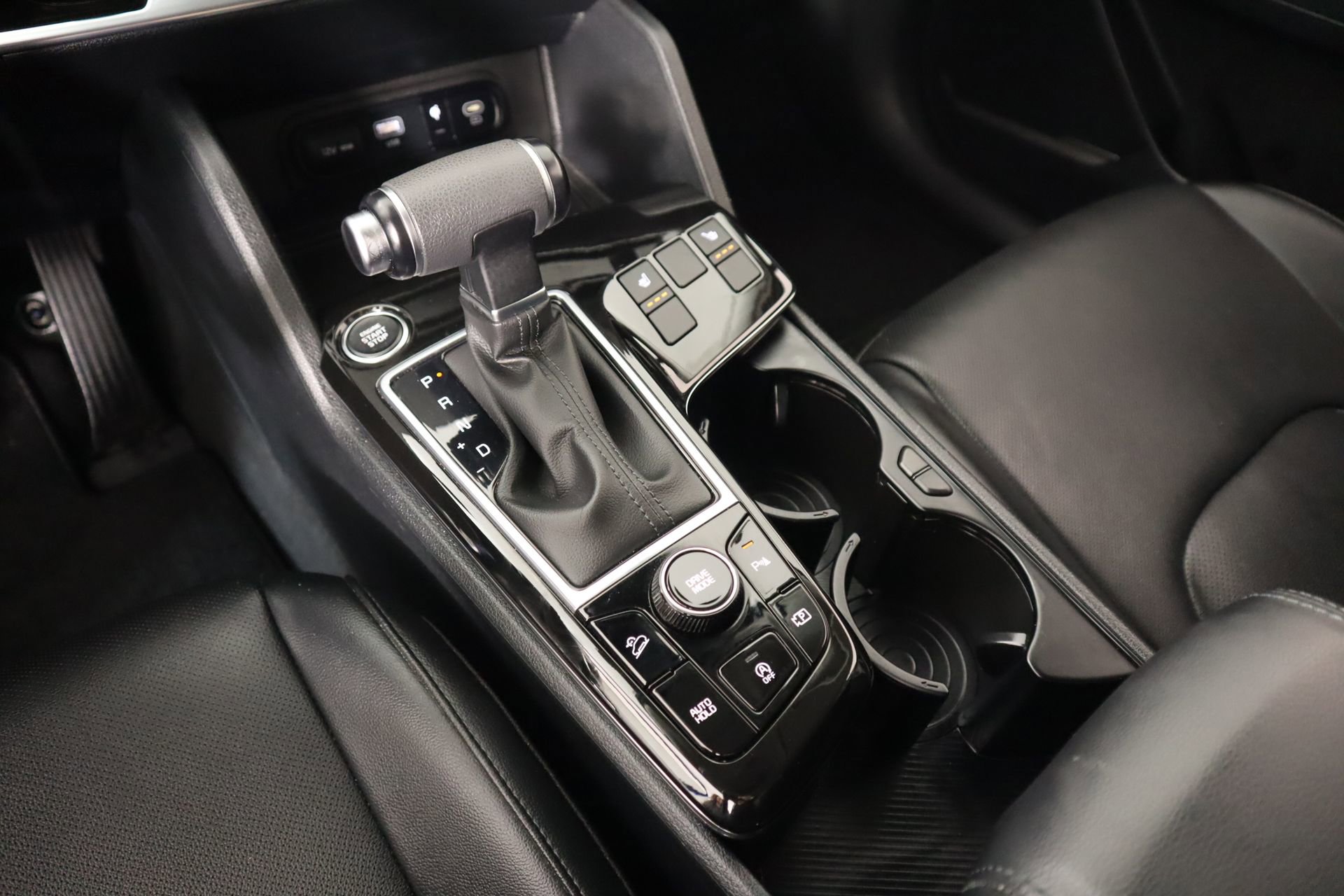 Used 2023 Kia Sportage EX image 8