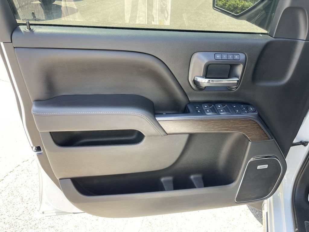 Used 2018 GMC Sierra 1500 Denali w/ Denali Ultimate Package AWD/4WD image 3