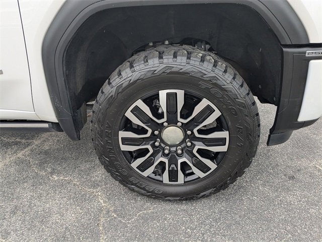 Used 2024 GMC Sierra 2500 Denali Ultimate image 11