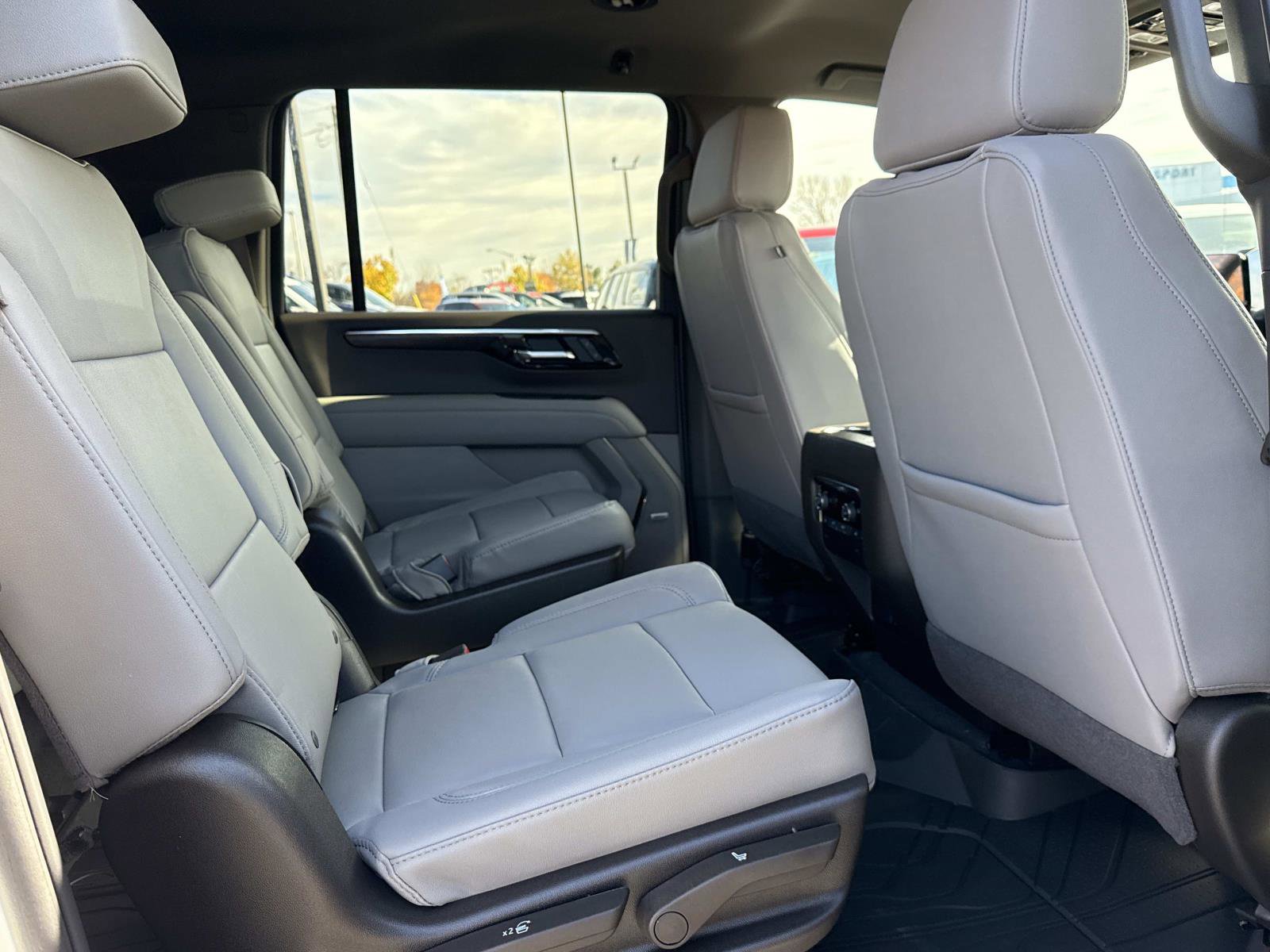 New 2026 Chevrolet Suburban LT w/ Comfort Package image 14