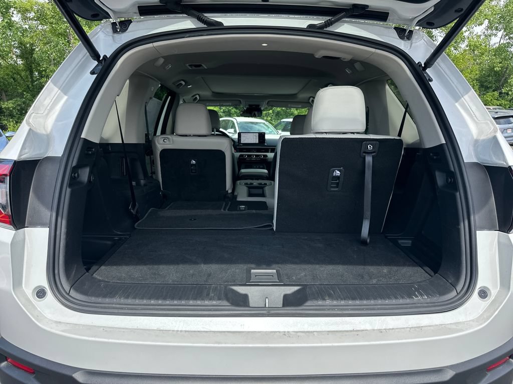 New 2026 Honda Pilot Touring image 40