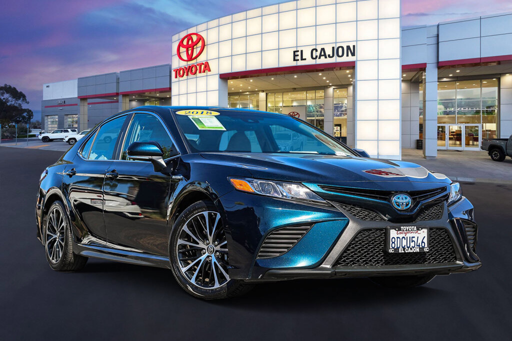 Used 2018 Toyota Camry SE