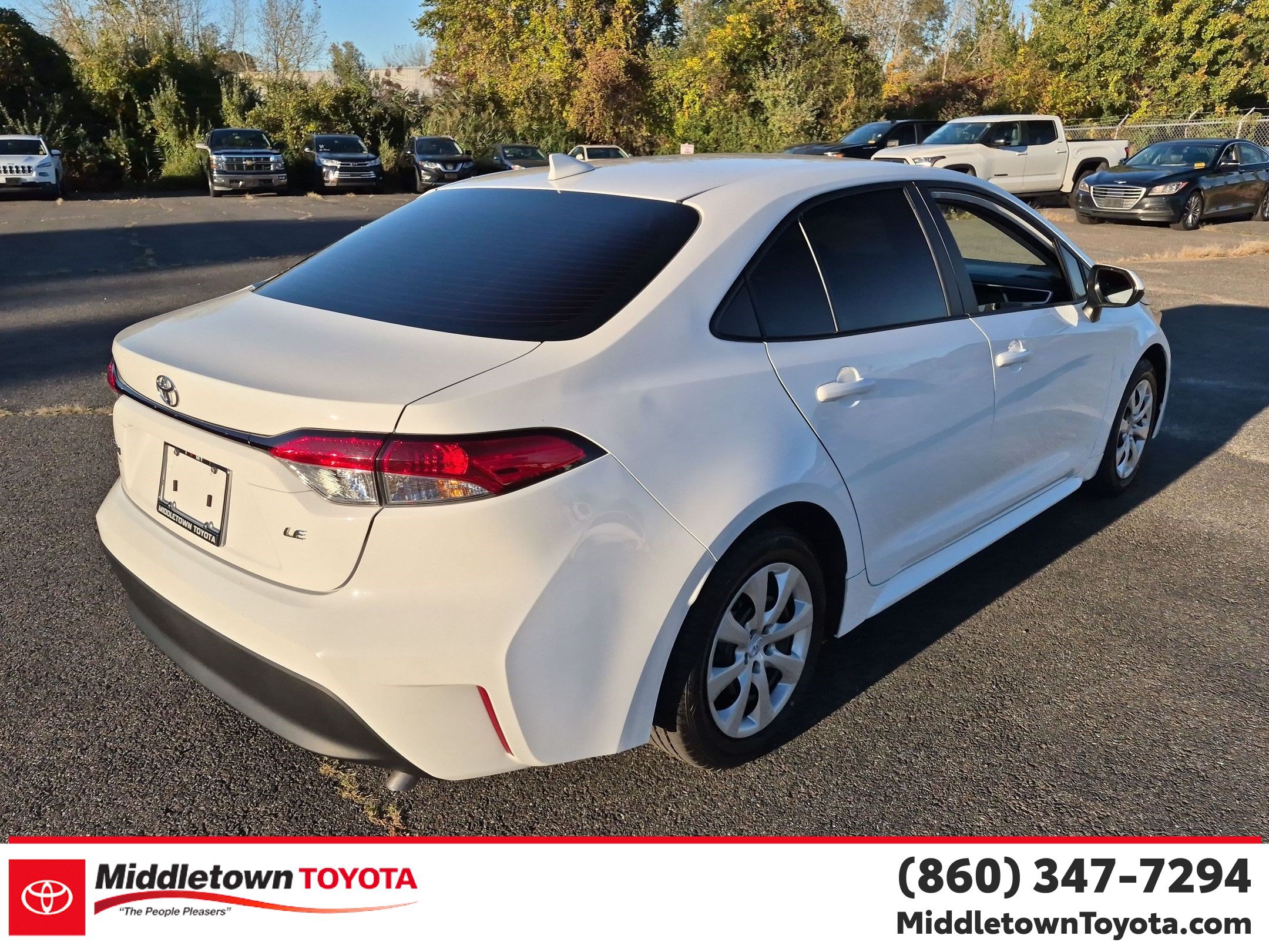 Certified 2025 Toyota Corolla LE FWD image 3