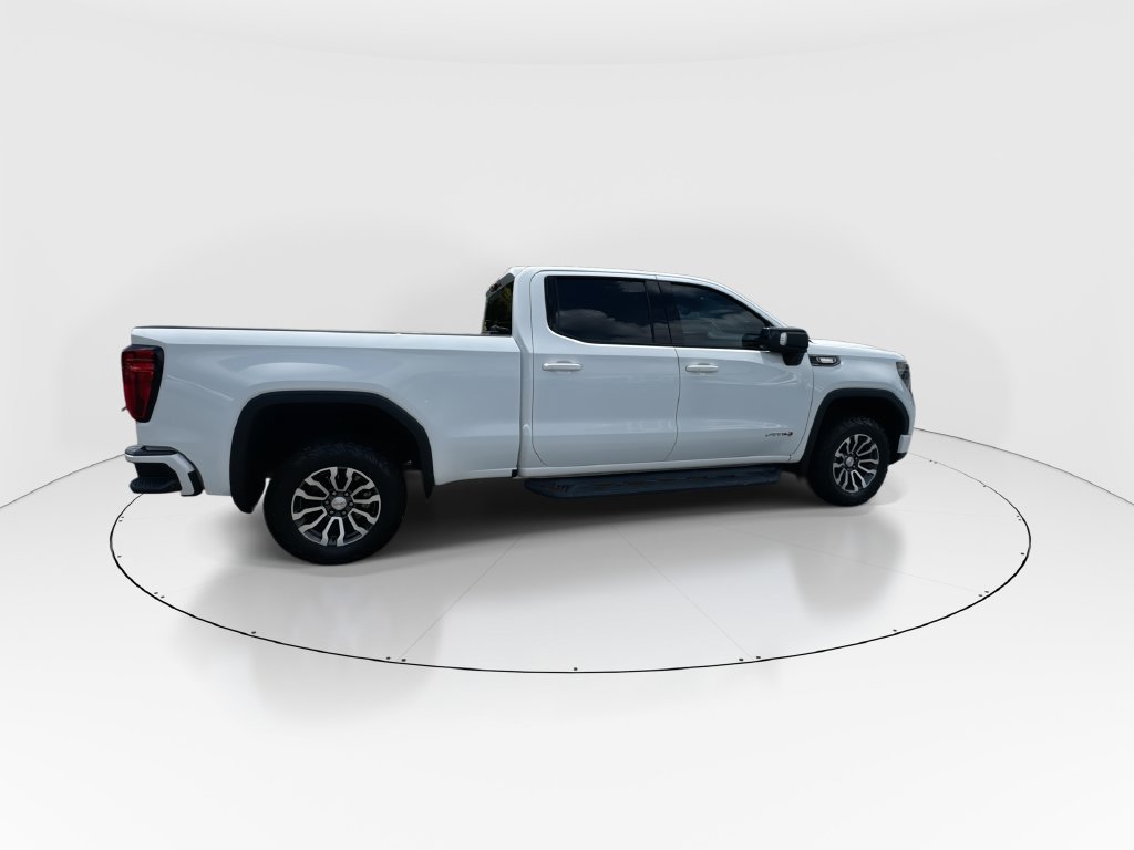 Used 2022 GMC Sierra 1500 AT4 w/ Technology Package AWD/4WD image 9