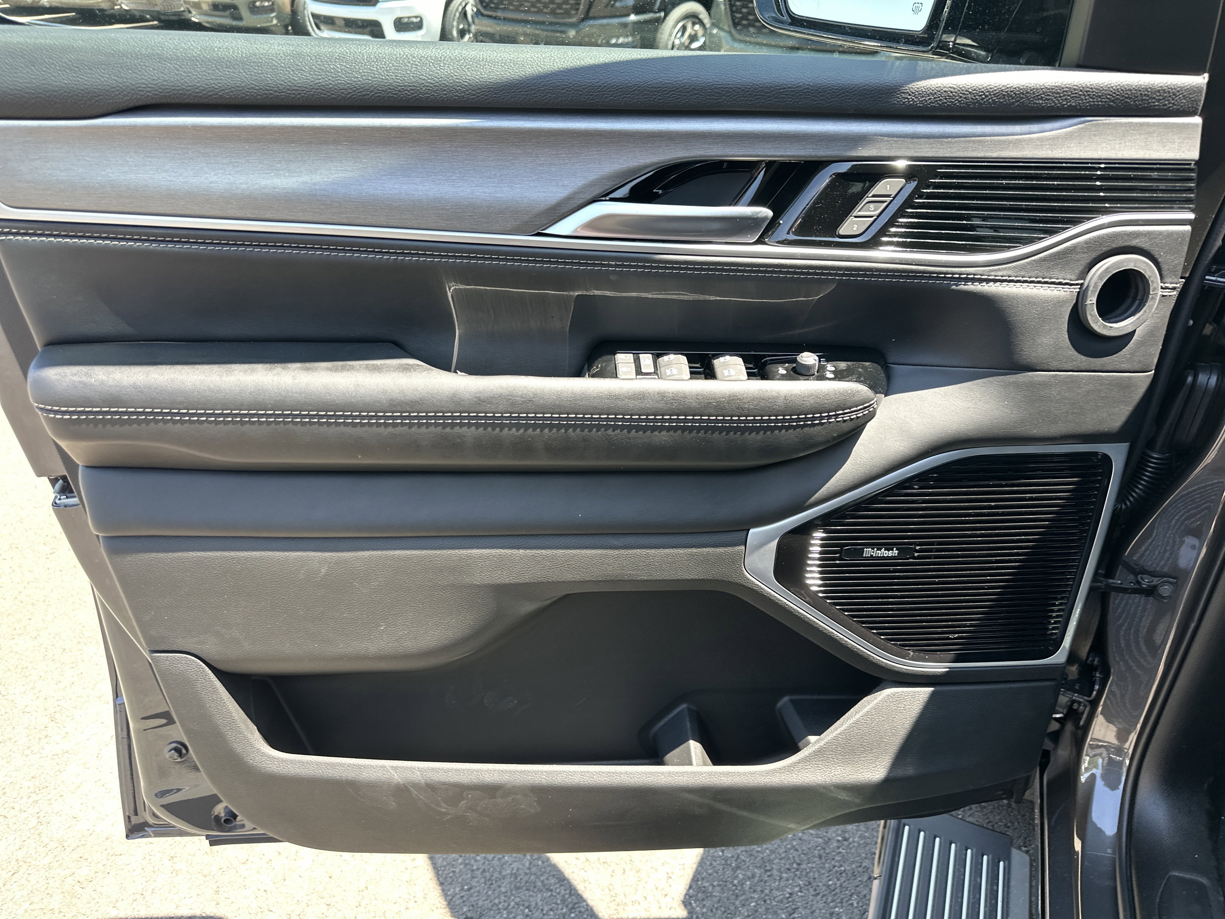 New 2026 Jeep Grand Wagoneer L Limited AWD/4WD image 29