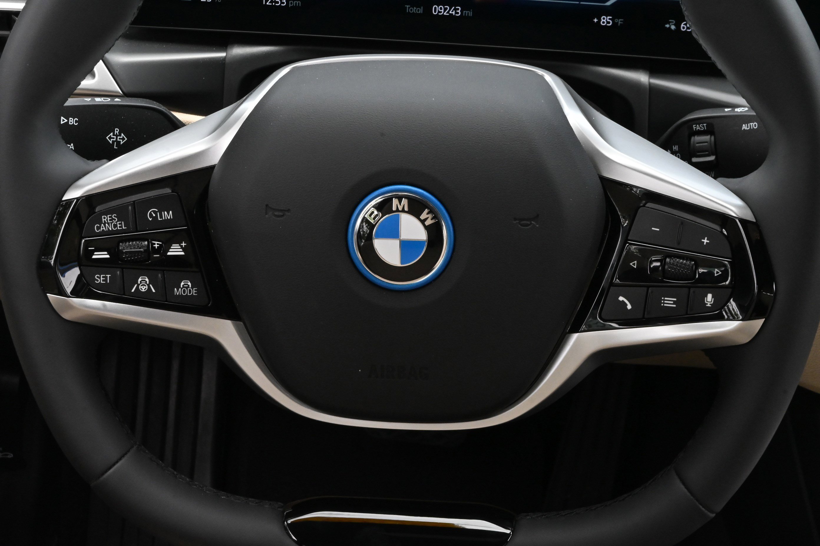 Certified 2026 BMW i4 xDrive40i w/ Premium Package AWD/4WD image 31