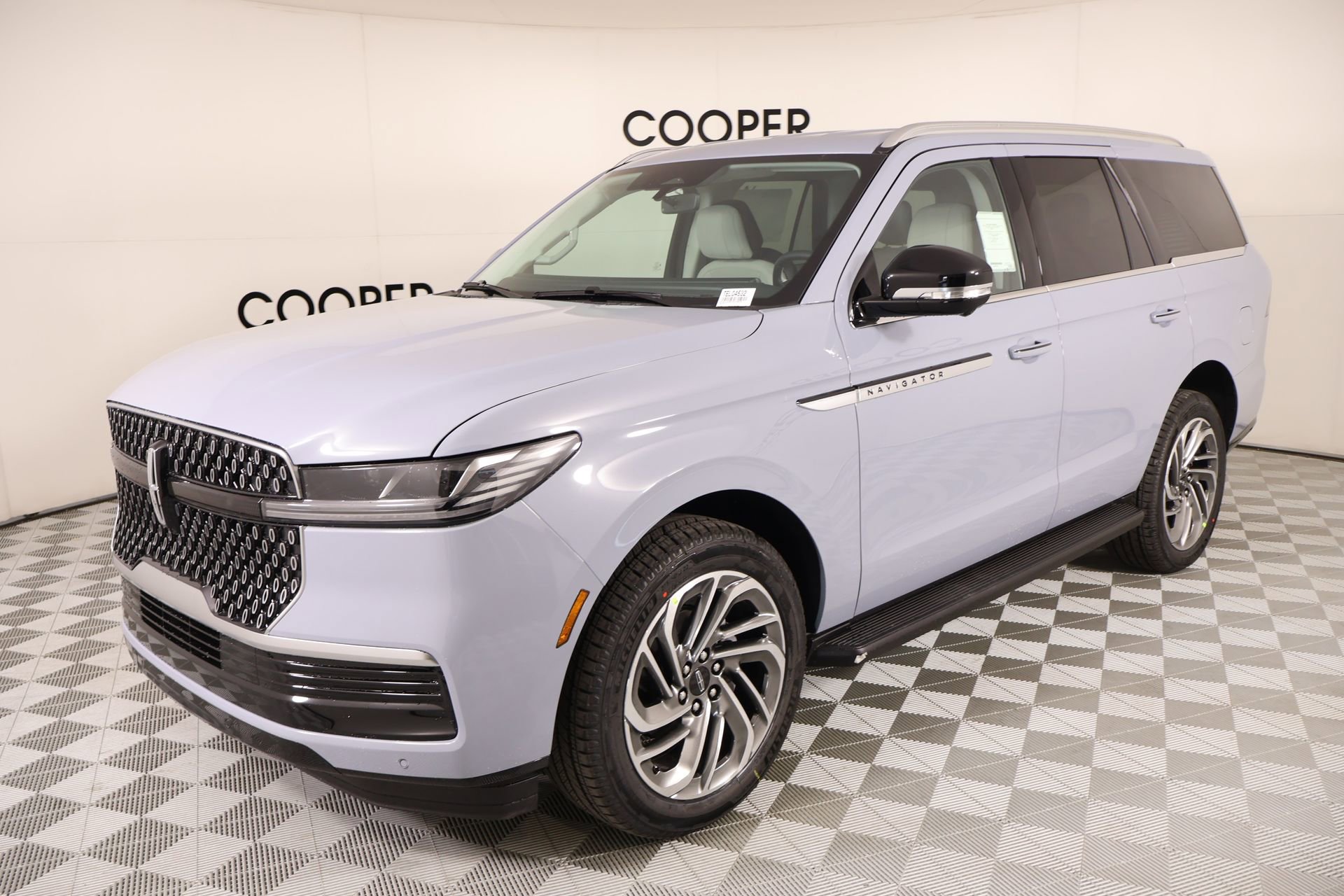 New 2026 Lincoln Navigator Premiere image 11