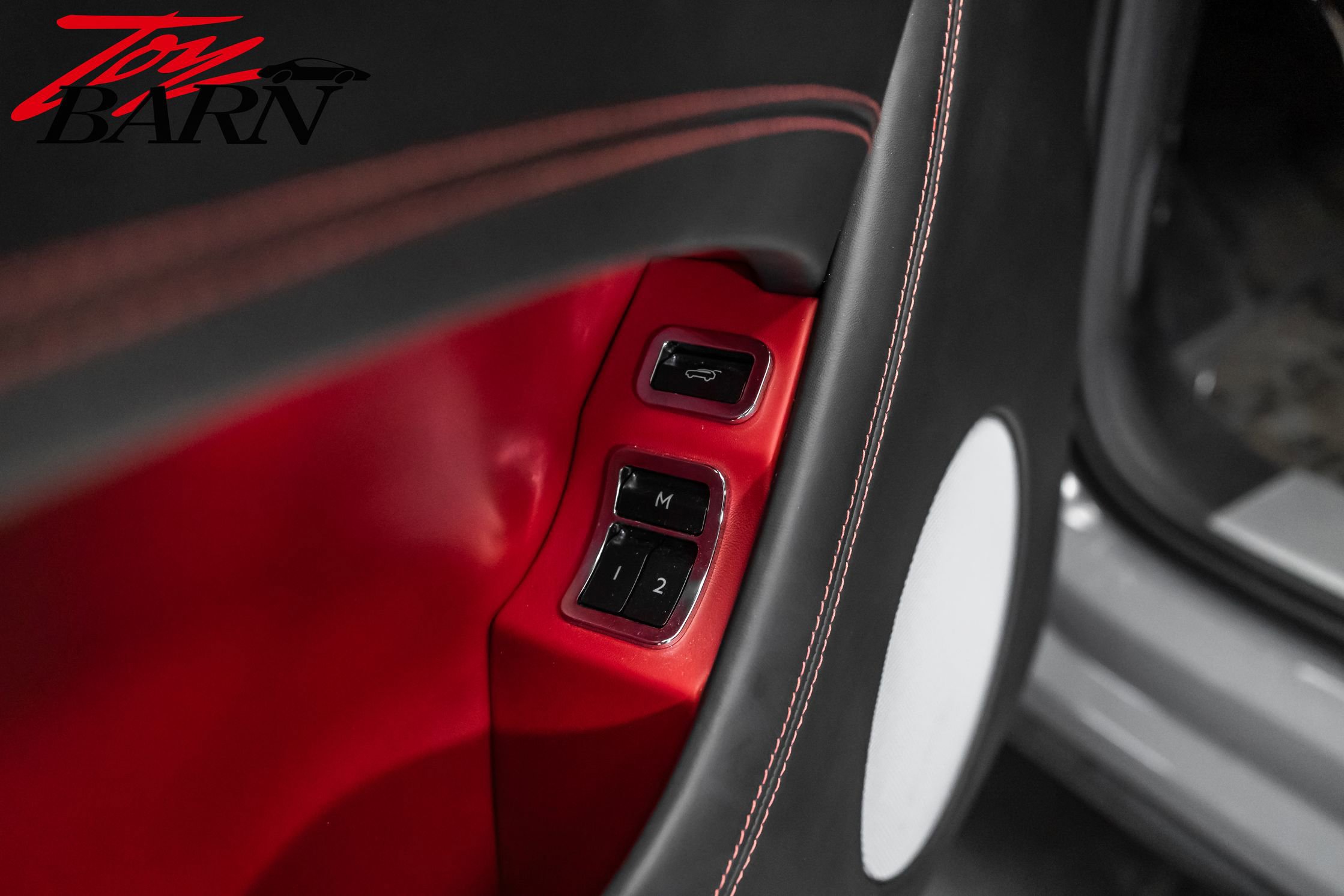 Used 2022 Bentley Bentayga image 22